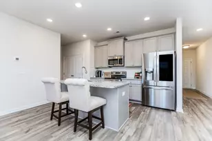 38 Huntley Trce, Hoschton, GA 30548 - Photo 4