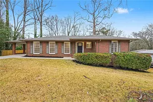 61 Barrett Cir SE, Marietta, GA 30060 - Photo 1