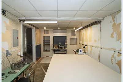 708 Greenhedge Drive, Stone Mountain, GA 30088 - Photo 20