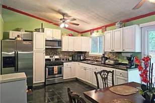 708 Greenhedge Dr, Stone Mountain, GA 30088 - Photo 4