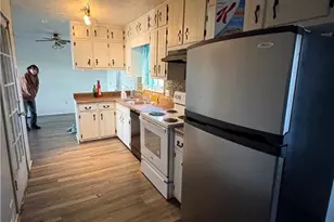 70 Henson Cir, Carrollton, GA 30117 - Photo 10