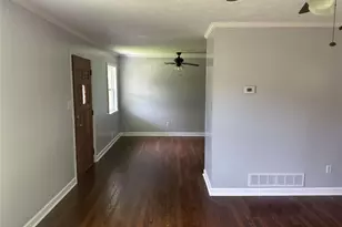 115 1st Ave, Griffin, GA 30223 - Photo 12