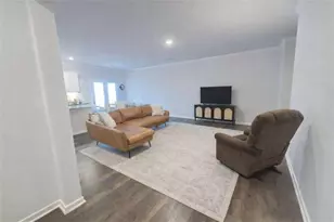 3190 Greyton Dr, Buford, GA 30519 - Photo 4