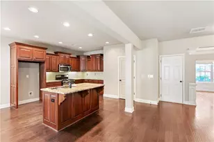 5700 Crest Hill Dr, Buford, GA 30518 - Photo 8