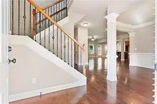 5700 Crest Hill Dr, Buford, GA 30518 - Photo 4