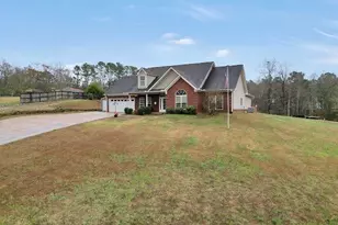 415 Rosser Rd, Covington, GA 30016 - Photo 2