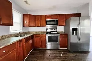 1023 Hightower Rd NW, Atlanta, GA 30318 - Photo 6