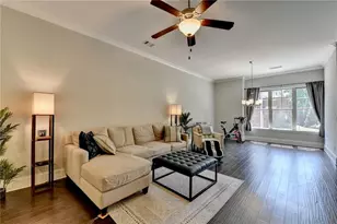 1372 Doublegate Dr, Atlanta, GA 30319 - Photo 6