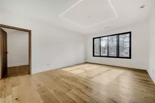 4250 Carmain Dr NE, Atlanta, GA 30342 - Photo 14