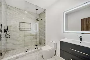 4250 Carmain Dr NE, Atlanta, GA 30342 - Photo 18