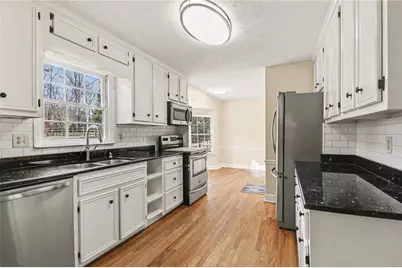 910 Windsor Trl, Roswell, GA 30076 - Photo 12