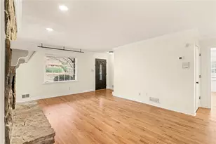 910 Windsor Trail, Roswell, GA 30076 - Photo 6