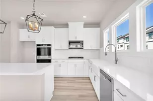 423 Lincoln St, Woodstock, GA 30188 - Photo 6