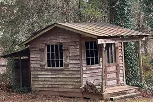 933 Viking Dr, Stone Mountain, GA 30083 - Photo 86