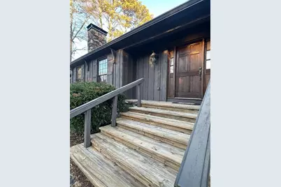 933 Viking Drive, Stone Mountain, GA 30083 - Photo 14