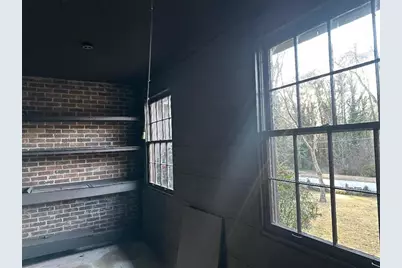 933 Viking Drive, Stone Mountain, GA 30083 - Photo 90