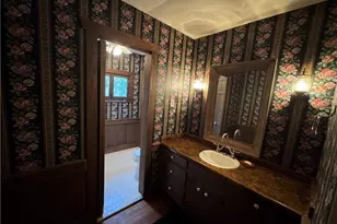 933 Viking Dr, Stone Mountain, GA 30083 - Photo 62