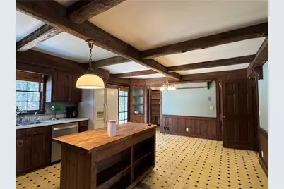 933 Viking Drive, Stone Mountain, GA 30083 - Photo 18