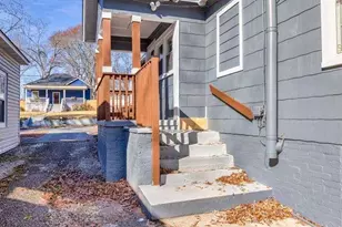 2506 Maple St, East Point, GA 30344 - Photo 6