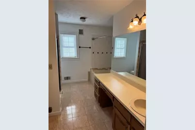 3340 Newburn Street SW, Lilburn, GA 30047 - Photo 28