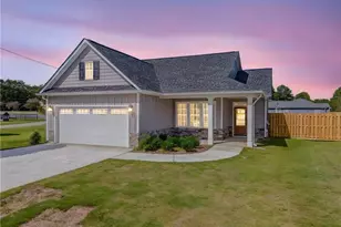 109 Forrest Ave, Cartersville, GA 30120 - Photo 2