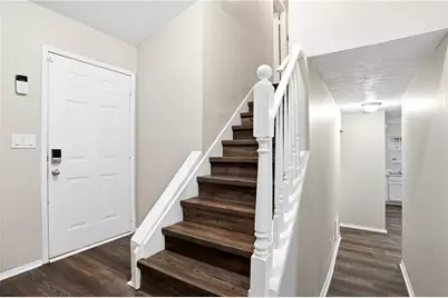 1045 Forest Path, Stone Mountain, GA 30088 - Photo 4