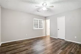 1045 Forest Path, Stone Mountain, GA 30088 - Photo 16