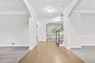 3425 Kingsland Cir, Berkeley Lake, GA 30096 - Photo 2