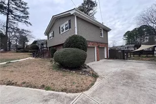 3954 Manhattan Dr NE, Kennesaw, GA 30144 - Photo 6