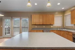 3801 Cardinal Dr, Tucker, GA 30084 - Photo 12