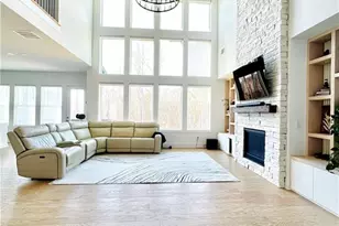 6570 Pond Vw Dr, Cumming, GA 30028 - Photo 2