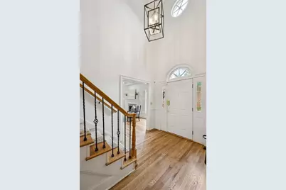 52 Ivy Chase NE, Atlanta, GA 30342 - Photo 8