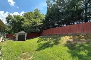 4080 Landress Park Dr NW, Lilburn, GA 30047 - Photo 24