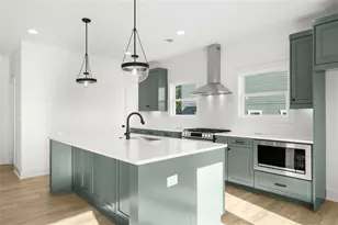 369 King's Landing, Hapeville, GA 30354 - Photo 6