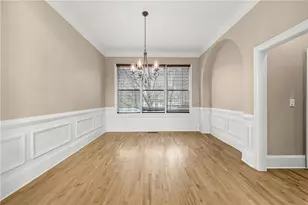 225 Lake Summit View, Atlanta, GA 30342 - Photo 8