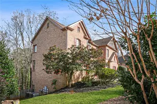 225 Lake Summit View, Atlanta, GA 30342 - Photo 2