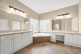 225 Lake Summit View, Atlanta, GA 30342 - Photo 22