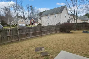 623 Hawthorn Ln, Grayson, GA 30017 - Photo 24