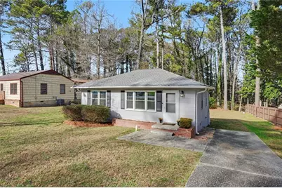 861 Meadow Place, Marietta, GA 30062 - Photo 2