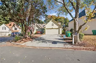 225 Morton Creek Cir, Johns Creek, GA 30022 - Photo 2