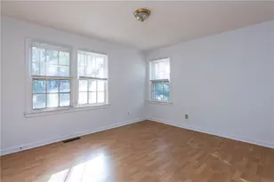 1801 Oakmont Dr NW, Atlanta, GA 30314 - Photo 10