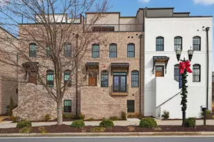 4802 Moonview Ln, Sugar Hill, GA 30518 - Photo 2