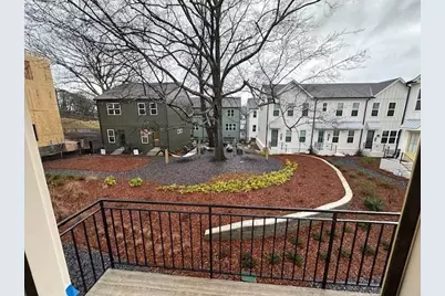 1407 Cozy Circle SE #329, Atlanta, GA 30315 - Photo 10