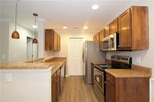 225 Warm Springs Cir, Roswell, GA 30075 - Photo 4