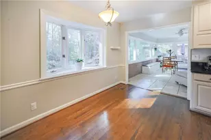 5735 Riverwood Dr, Atlanta, GA 30328 - Photo 10