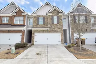2715 Poppy Ct, Buford, GA 30519 - Photo 2