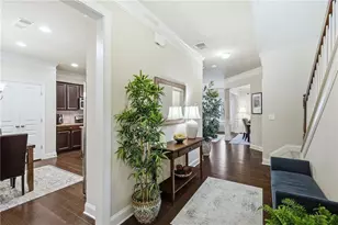 6210 Crested Moss Dr, Alpharetta, GA 30004 - Photo 2