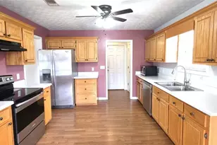 89 Savannah Ln, Jefferson, GA 30549 - Photo 6