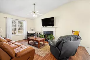 100 Hunter Pl, Dallas, GA 30132 - Photo 4