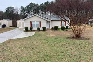 325 Dreamland Ct, Winder, GA 30680 - Photo 2